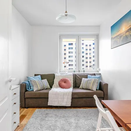 Apartment Pomorska *
